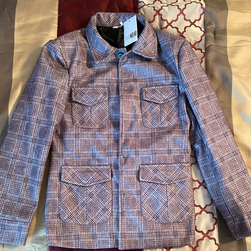OkayWear Mens size medium 4 pocket jacket.